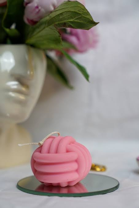 Love Secret Knot Candle by Pause Aromas & Scents