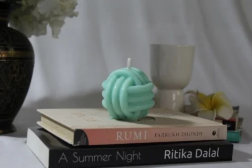 Fresh and Clean Knot Candle by Pauze Aromas & Scents