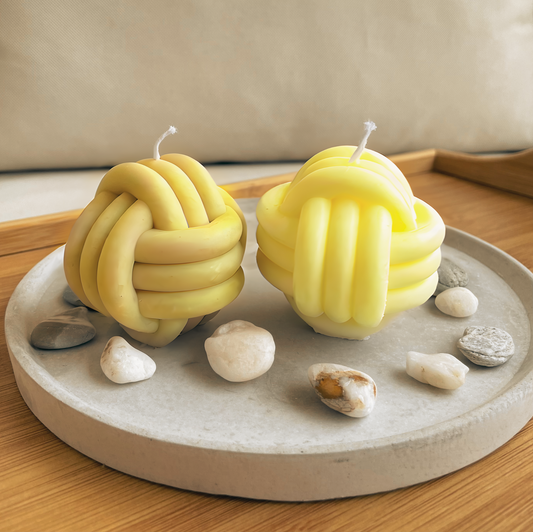 Liquid Gold Knot Candle by Pauze Aromas & Scents